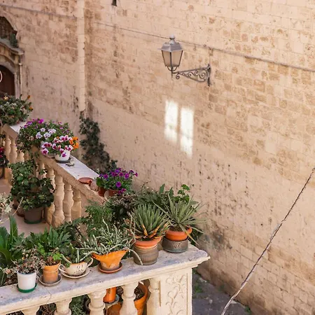 Dimora Dei Gesuiti Bed & Breakfast 3*